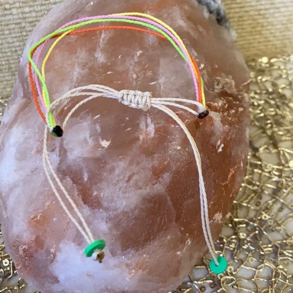 Howlite Chinese Knot macrame multilayer set - Picture 5 of 7